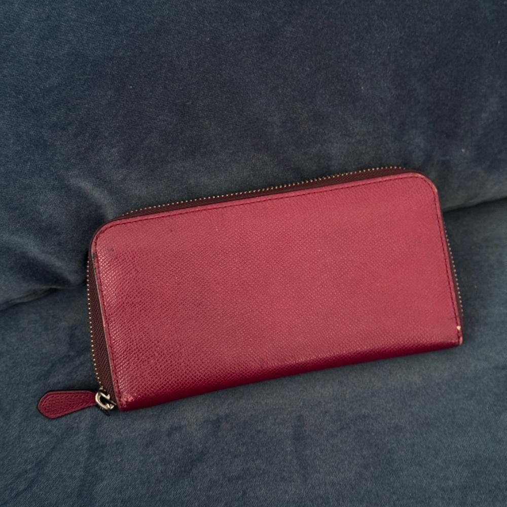 COACH New York Slim Wallet in Burgundy Color - Picture 10 of 10